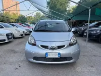 Usata Toyota Aygo Sol 54 CV (39 kW) 2007 Grigio Utilitaria