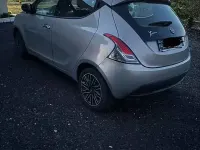 Gebraucht Lancia Ypsilon 75 PS (55 kW) 2011 Kleinwagen