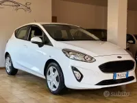 Usata Ford Fiesta Titanium 85 CV (62 kW) 2017 Bianco Utilitaria