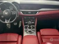 Usata Alfa Romeo Stelvio Veloce 209 CV (153 kW) 2025 Nero SUV