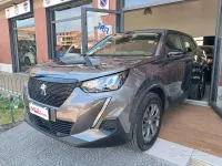 Usata Peugeot 2008 Active 131 CV (96 kW) 2022 Grigio SUV