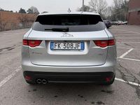 Usata Jaguar F-Pace R-Sport 180 CV (132 kW) 2017 Argento SUV