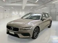 Usata Volvo V60 Business Edition 150 CV (110 kW) 2019 Beige Station wagon