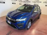 Usata Dacia Sandero Expression 101 CV (74 kW) 2023 Blu Berlina