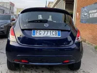 Usado Lancia Ypsilon 69 HP (50 kW) 2016 Citadino