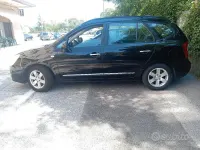 Usata Kia Carens 140 CV (102 kW) 2009 Nero Monovolume