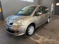 Usata Renault Modus Expression 101 CV (74 kW) 2010 Giallo Monovolume