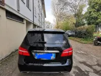 Usata Mercedes B200 156 CV (114 kW) 2015 Nero Utilitaria