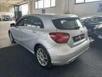 Usata Mercedes A200 156 CV (114 kW) 2017 Grigio Utilitaria