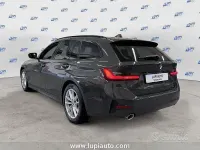 Usata BMW 320e Sport Line 190 CV (139 kW) 2022 Nero Station wagon