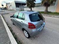 Usata Toyota Yaris Sol 65 CV (47 kW) 2006 Grigio Utilitaria