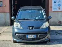 Usata Peugeot 107 68 CV (50 kW) 2008 Grigio Utilitaria
