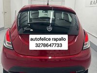 Usata Lancia Ypsilon 85 CV (62 kW) 2015 Rosso Utilitaria