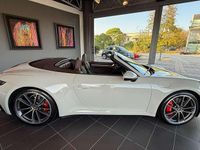 Usata Porsche 911 Carrera 4S Cabriolet 450 CV (330 kW) 2019 Gridio gesso Cabrio