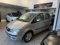 Usata Fiat Idea Emotion 95 CV (69 kW) 2004 Grigio Monovolume