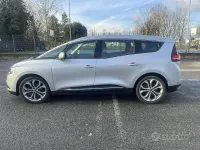 Usata Renault Grand Scénic IV 160 CV (117 kW) 2018 Grigio Monovolume
