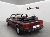 Usata Ford Escort 68 CV (50 kW) 1986 Rosso Cabrio