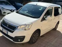 Usata Peugeot TePee Outdoor 120 CV (88 kW) 2018 Bianco Station wagon