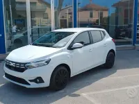 Usata Dacia Sandero Expression 101 CV (74 kW) 2025 Bianco SUV