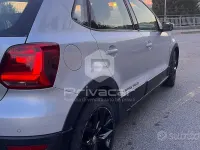 Usata VW Polo Cross 90 CV (66 kW) 2016 Grigio Utilitaria