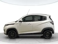 Usata Mahindra KUV100 87 CV (63 kW) 2025 Grigio argento SUV