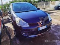 Usata Renault Clio II Dynamique 74 CV (54 kW) 2007 Grigio Berlina