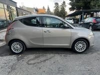 Begagnad Lancia Ypsilon Gold 69 HK (50 kW) 2014 Brun Halvkombi