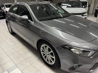 Usata Mercedes A180 116 CV (85 kW) 2019 Grigio Berlina