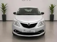 Usata Lancia Ypsilon Silver 69 CV (50 kW) 2016 Grigio Utilitaria