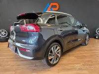 Usata Kia Niro 105 CV (77 kW) 2018 Grigio SUV
