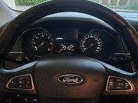 Usata Ford Focus 95 CV (69 kW) 2015 Grigio Station wagon