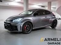 Usata Toyota Yaris 280 CV (205 kW) 2024 Grigio scuro metallizzato Utilitaria