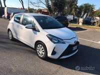 Usata Toyota Yaris Active 72 CV (52 kW) 2020 Bianco Berlina