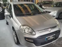 Usata Fiat Grande Punto 77 CV (56 kW) 2010 Grigio Utilitaria