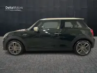 Usata Mini Cooper SE Resolute Edition 135 kW (184 CV) 2022 Verde metallizzato Utilitaria