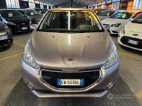Usata Peugeot 208 Allure 82 CV (60 kW) 2014 Viola Utilitaria