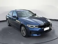 Usata BMW 330 Luxury Line 286 CV (210 kW) 2021 Tanzanite blue metallic Berlina