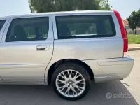 Usata Volvo V70 140 CV (102 kW) 2006 Grigio Station wagon