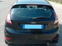 Usata Ford Fiesta 97 CV (71 kW) 2014 Nero Utilitaria