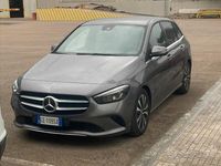 Usata Mercedes B180 116 CV (85 kW) 2021 Grigio Monovolume