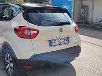 Usata Renault Captur Intens 90 CV (66 kW) 2016 Beige SUV