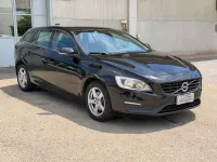 Usata Volvo V60 Business Edition 120 CV (88 kW) 2016 Nero Station wagon
