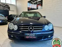 Usata Mercedes CLK220 Avantgarde 150 CV (110 kW) 2006 Blu Coupé