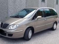 Usata Lancia Phedra 128 CV (94 kW) 2006 Grigio Monovolume