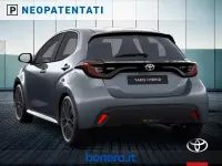 Nuova Toyota Yaris Hybrid 116 CV (85 kW) 2026 Grigio Berlina