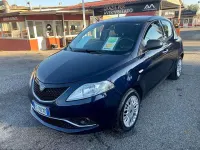 Usata Lancia Ypsilon Silver 69 CV (50 kW) 2016 Blu/azzurro Utilitaria