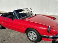 Usata Alfa Romeo Spider 101 CV (74 kW) 1987 Rosso Cabrio