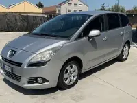 Usata Peugeot 5008 Active 149 CV (109 kW) 2012 Grigio Monovolume