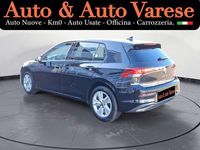 Usata VW Golf VIII Life 131 CV (96 kW) 2023 Nero Utilitaria