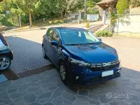 Usata Dacia Sandero 101 CV (74 kW) 2024 Blu Berlina